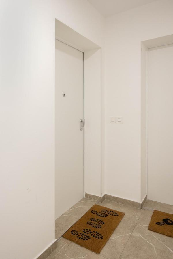 Stylish 2Bdr Apartment- Free Garage Zagrzeb Zewnętrze zdjęcie