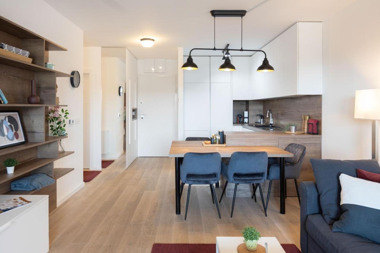 Stylish 2Bdr Apartment- Free Garage Zagrzeb Zewnętrze zdjęcie