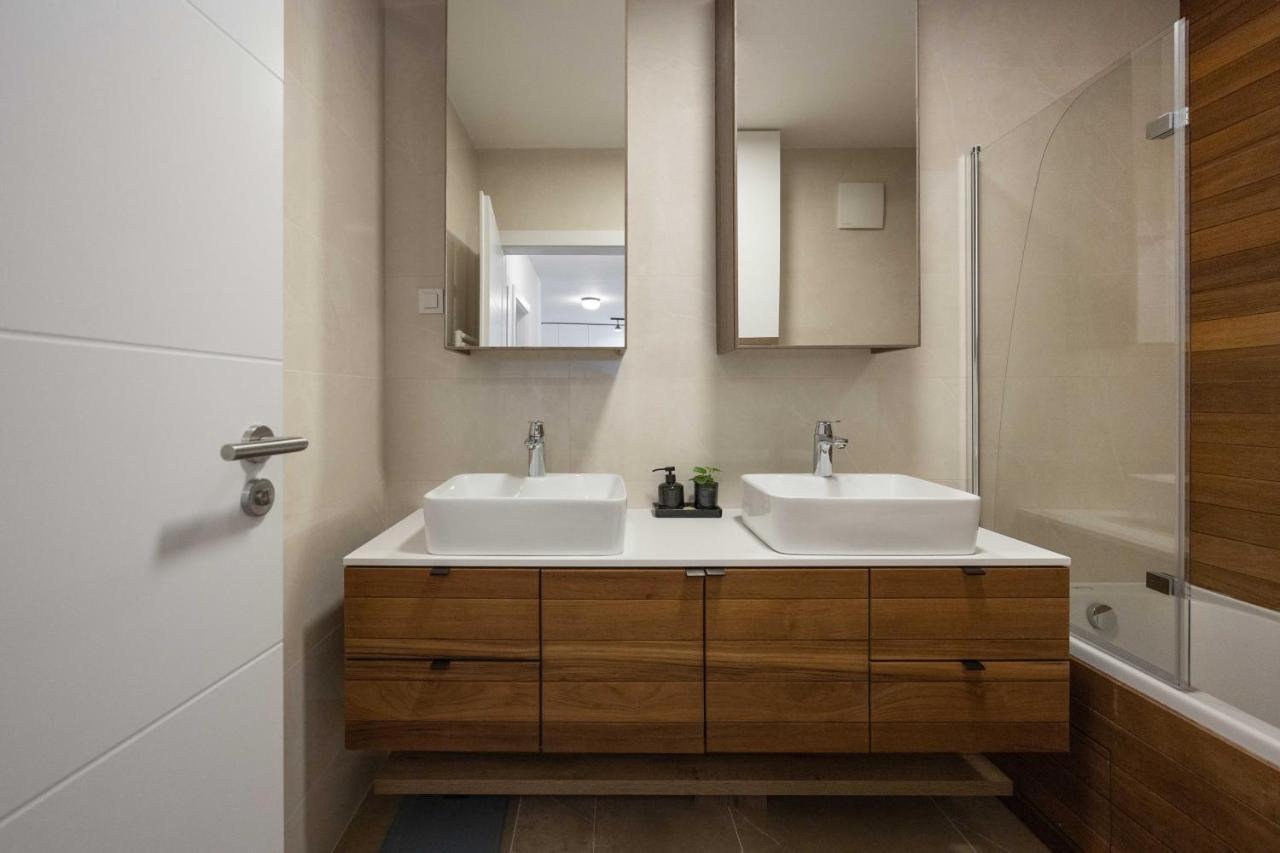 Stylish 2Bdr Apartment- Free Garage Zagrzeb Zewnętrze zdjęcie
